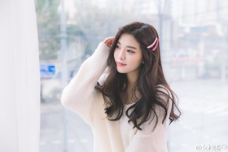 杭州投用无人机足球基地 吸引青少年“空中对抗”